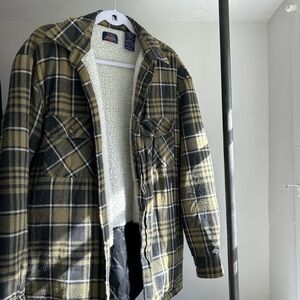 Dickies Sherpa-Lined Plaid Flannel Jacket | Warm Fleece Interior | Size Large